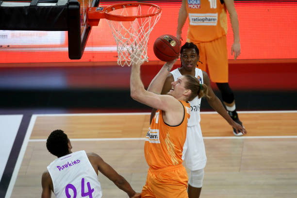 冰雪经济成 冰雪经济成